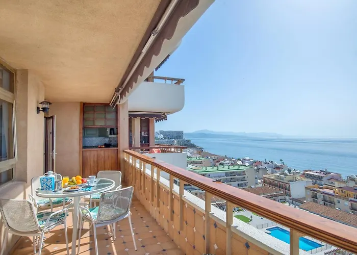 Aloha Amazing Sea Views At Carihuela Torremolinos