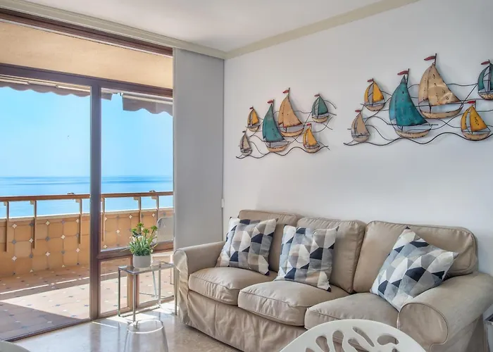 Aloha Amazing Sea Views At Carihuela Torremolinos