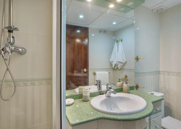 Aloha Amazing Sea Views At Carihuela Torremolinos